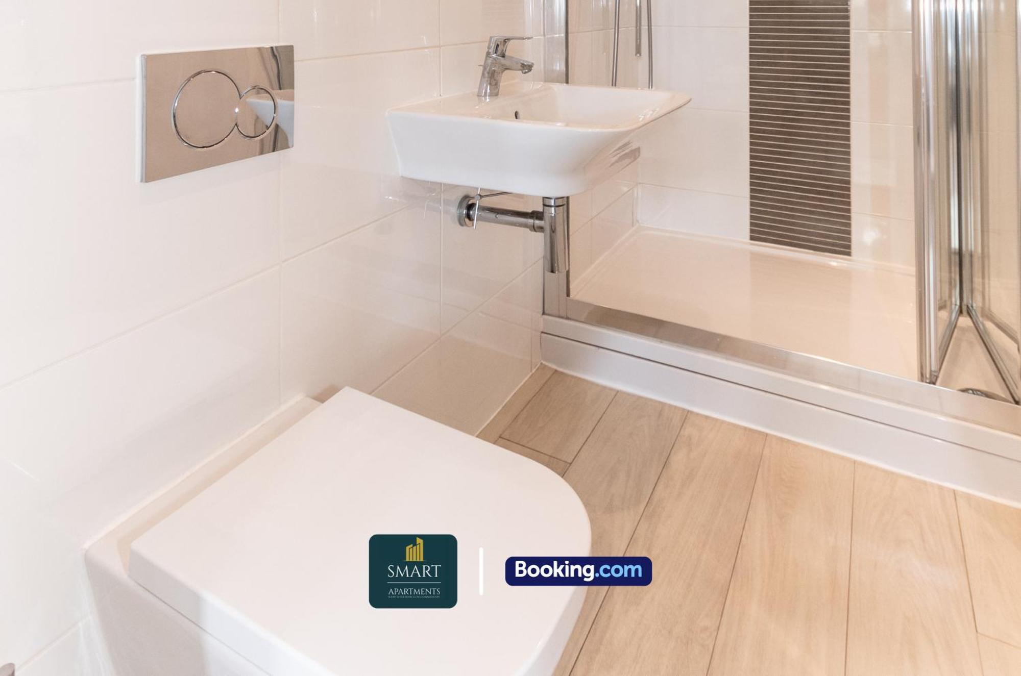 Spacious City Center Apartment By Smart Apartments Short Lets & Serviced Accommodation Apartment Southampton With Free Wifi Екстериор снимка